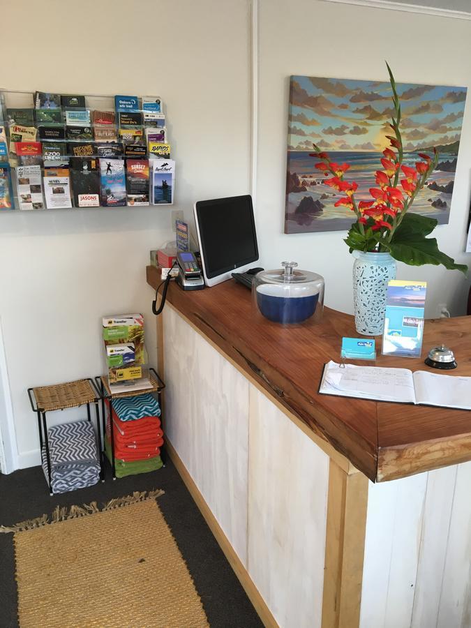 Raglan Palm Beach Motel מראה חיצוני תמונה