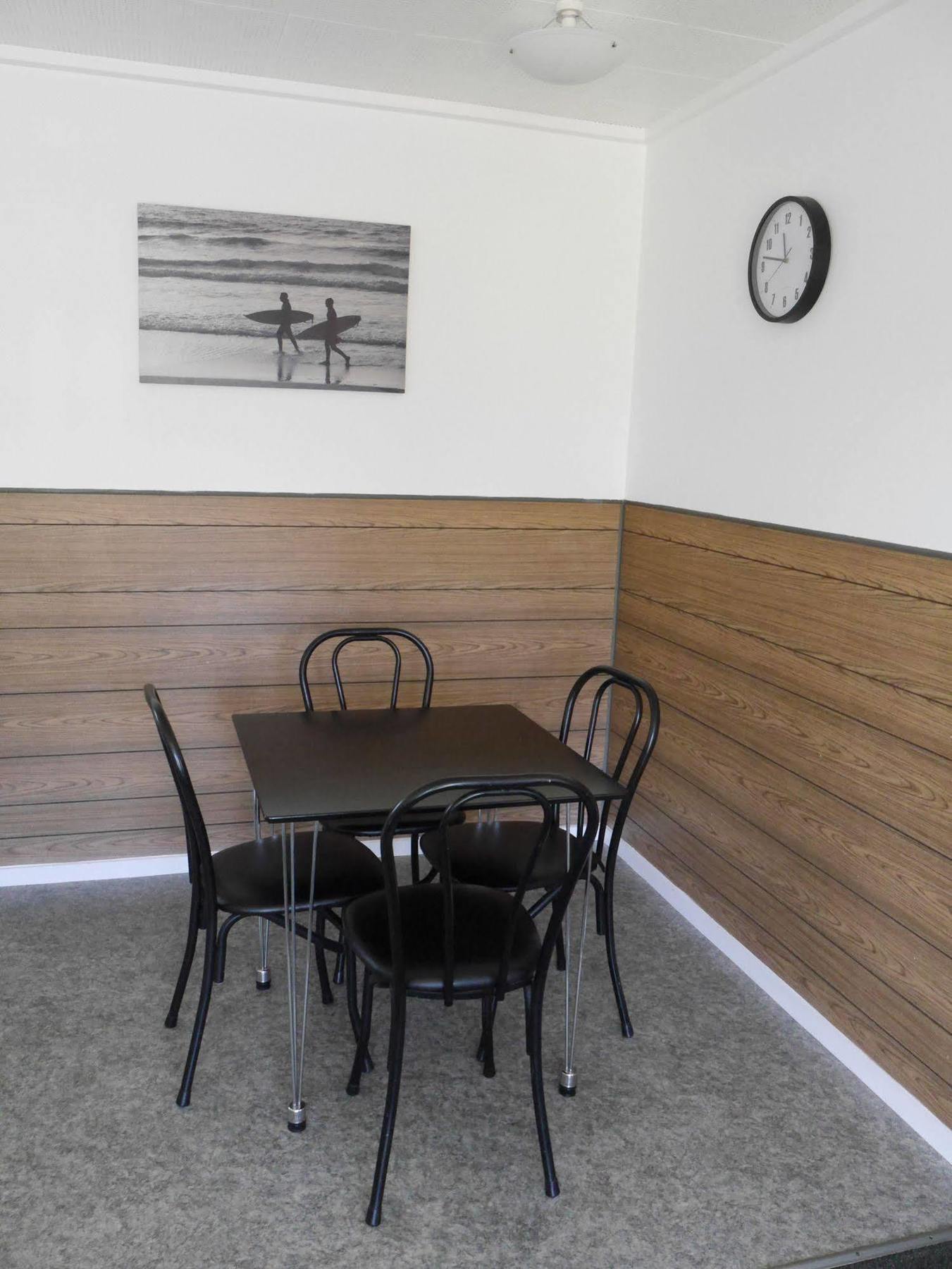 Raglan Palm Beach Motel מראה חיצוני תמונה