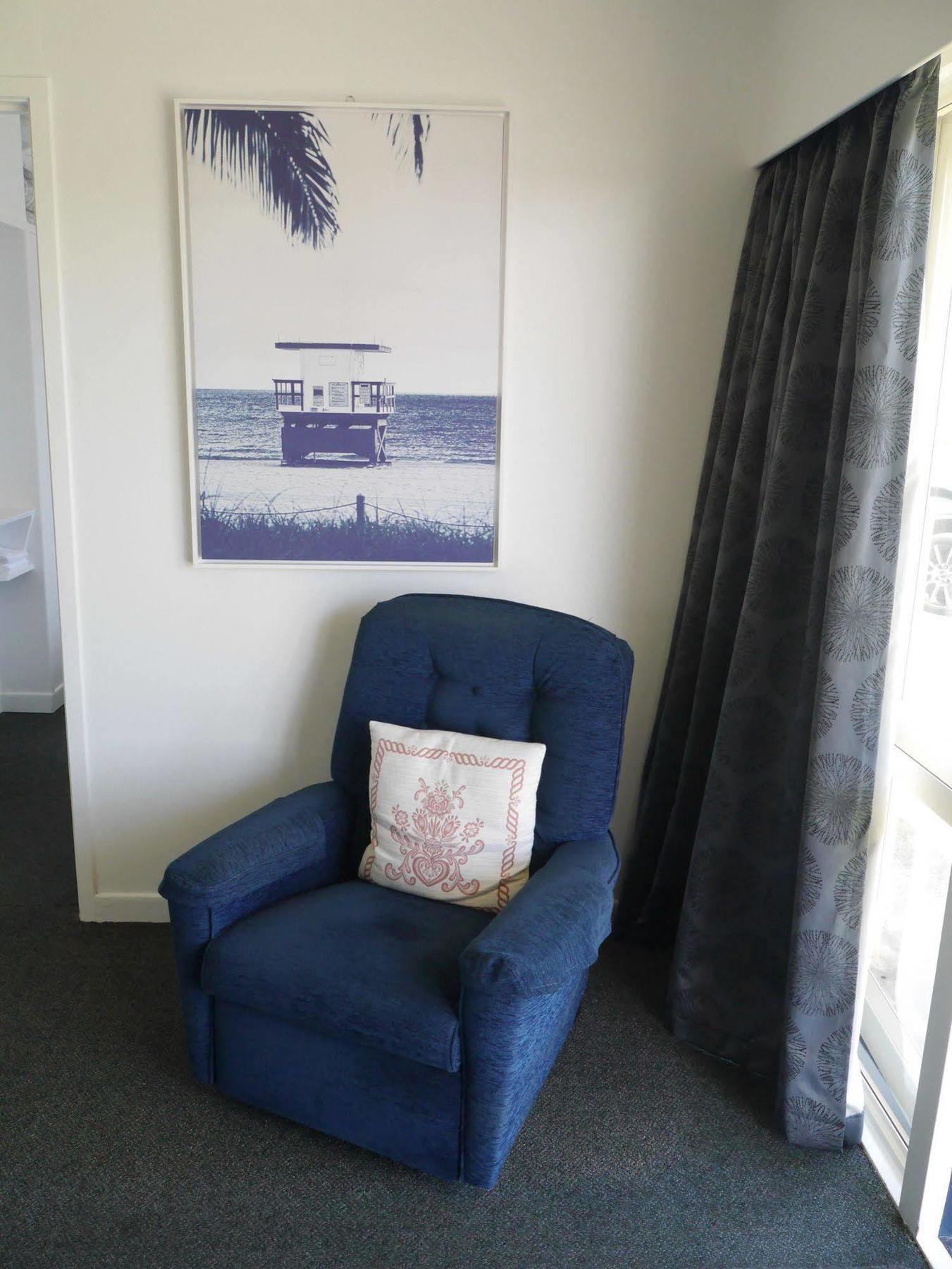 Raglan Palm Beach Motel מראה חיצוני תמונה